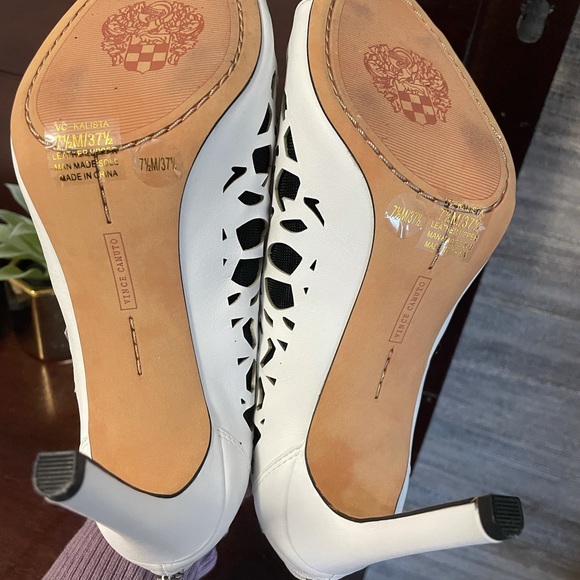 New Vince camuto peep toe booties - Picture 7 of 7